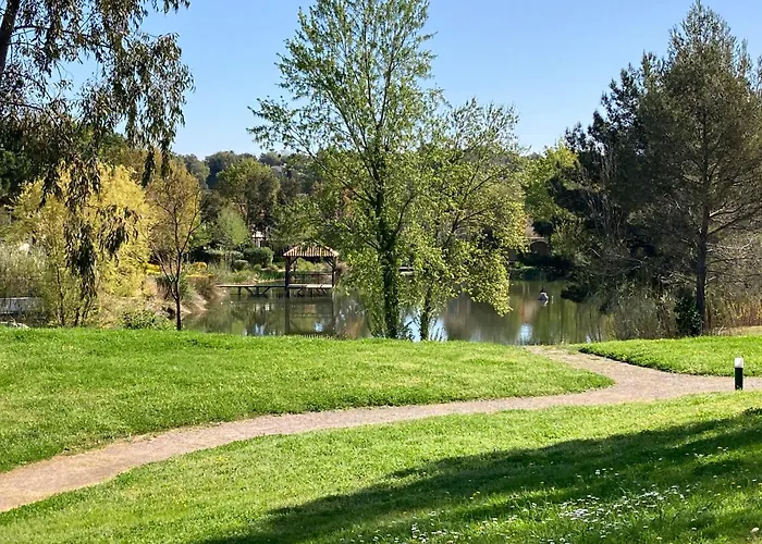 Semesterbostad Les Restanques 30 Chenes Grimaud