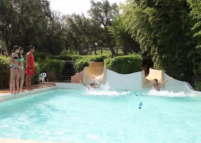 Semesterbostad Les Restanques 30 Chenes