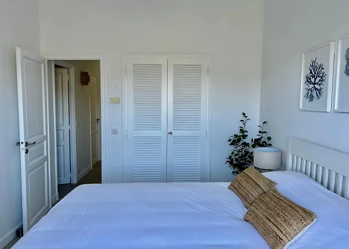 Les Restanques 30 Chenes Nyaraló